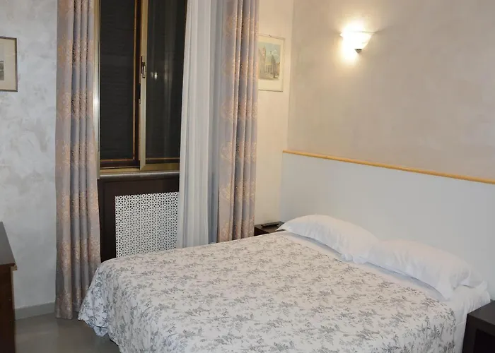 Guest house Carina 4*