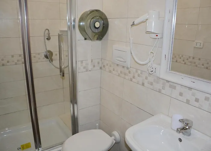 Guest house Carina 4*