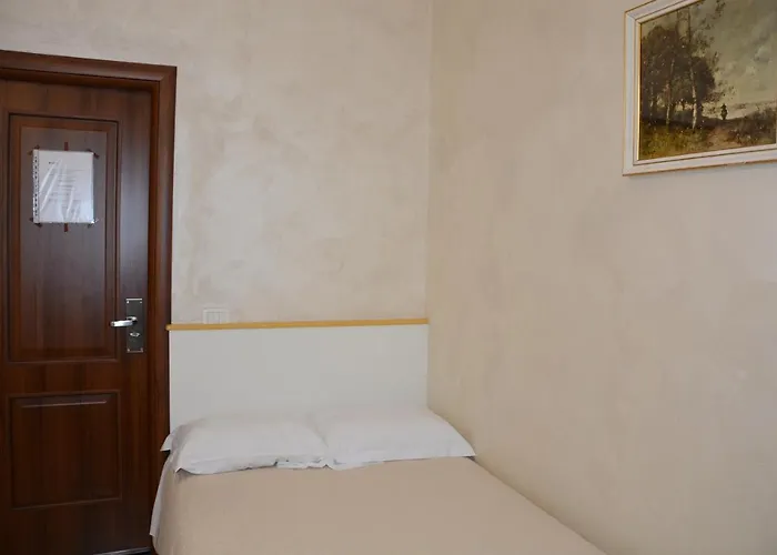 Carina 4* Rome